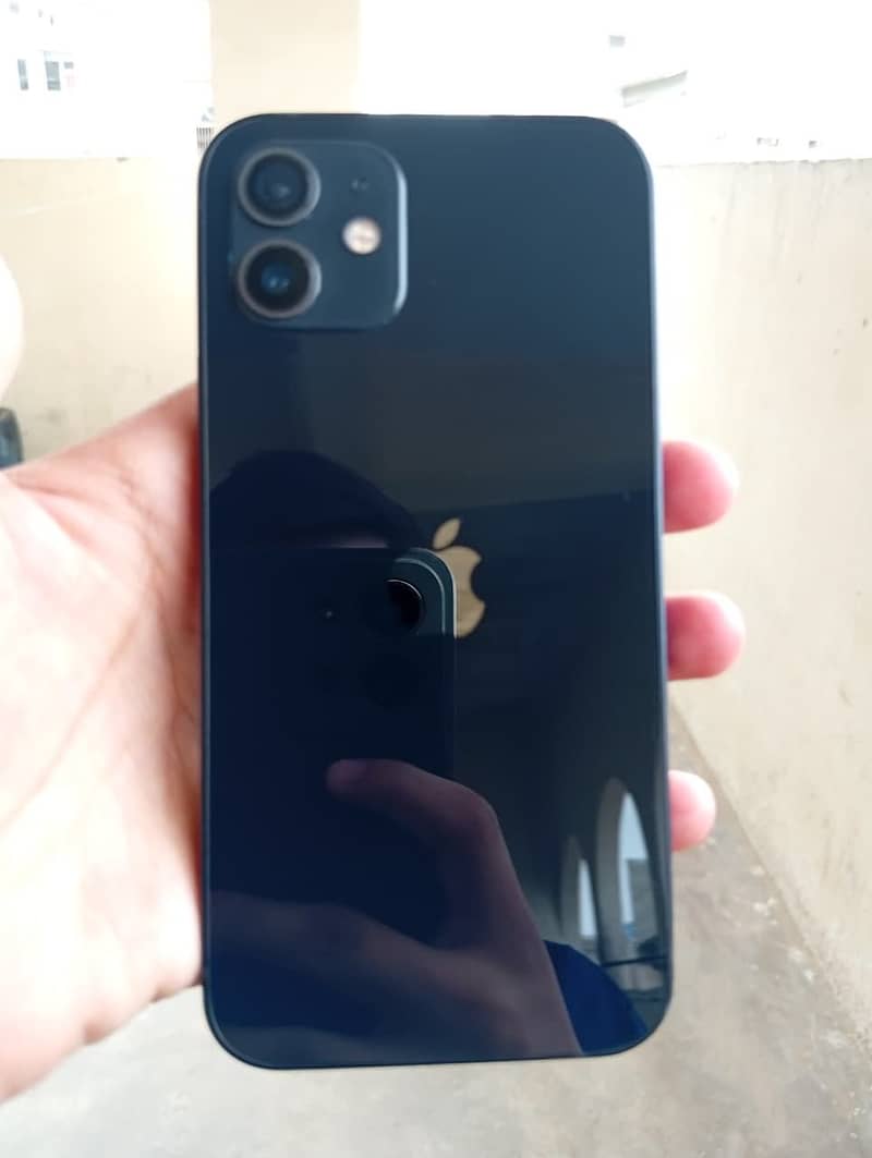 Apple iPhone 12 5