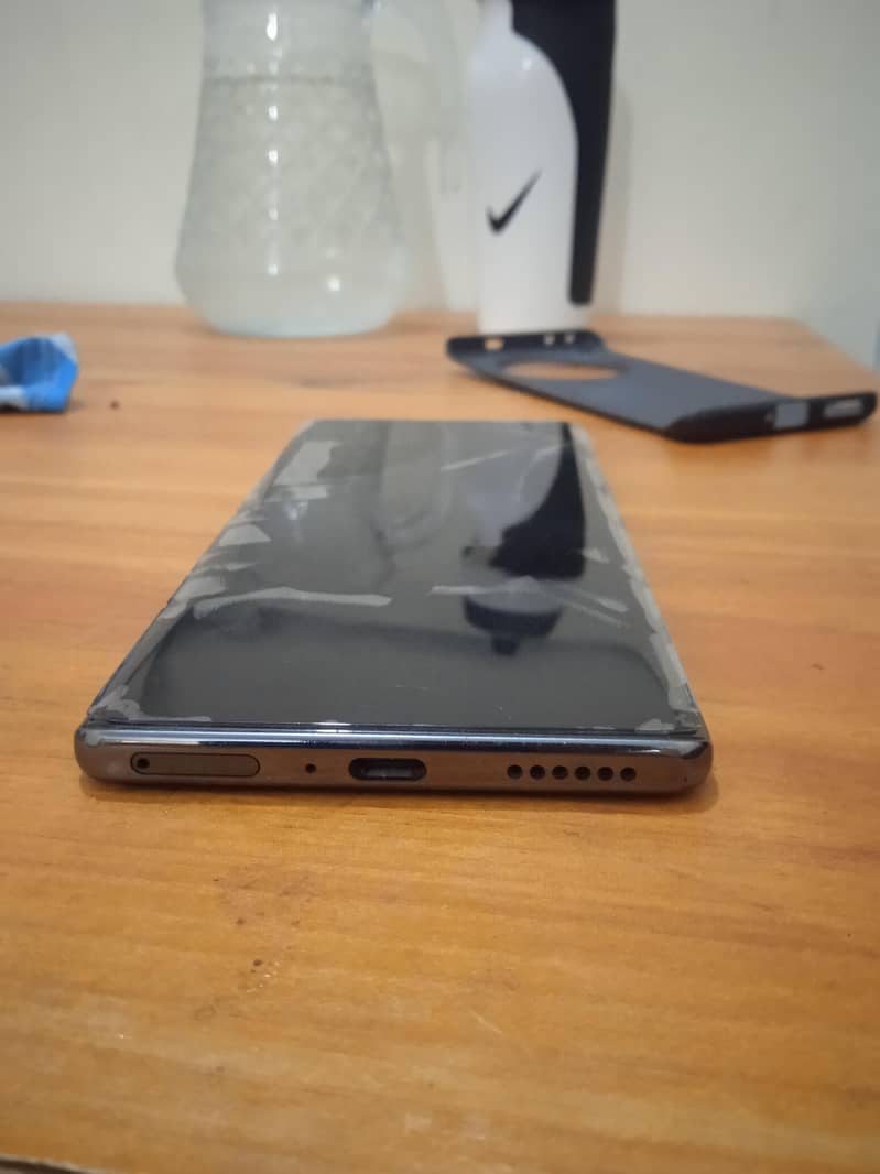 Infinix Zero 40 4