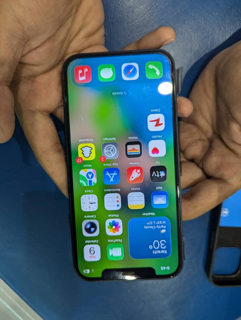Apple iPhone 12 2