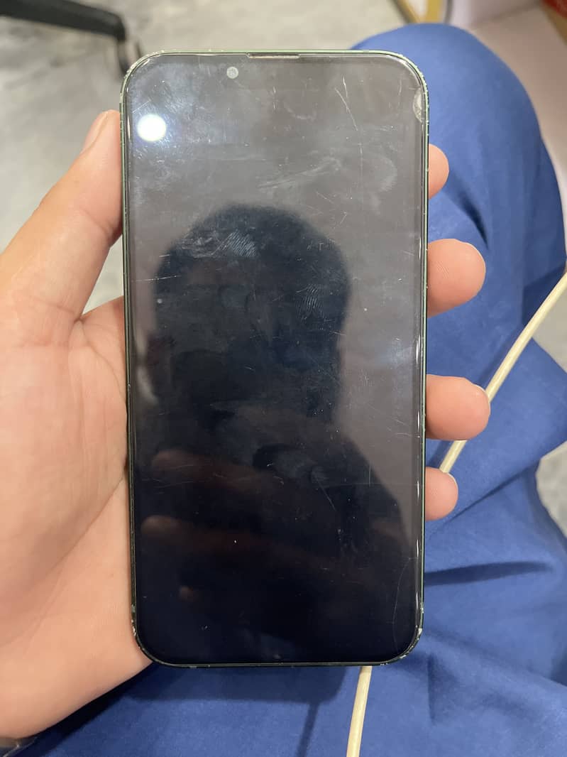 Apple iPhone 13 2