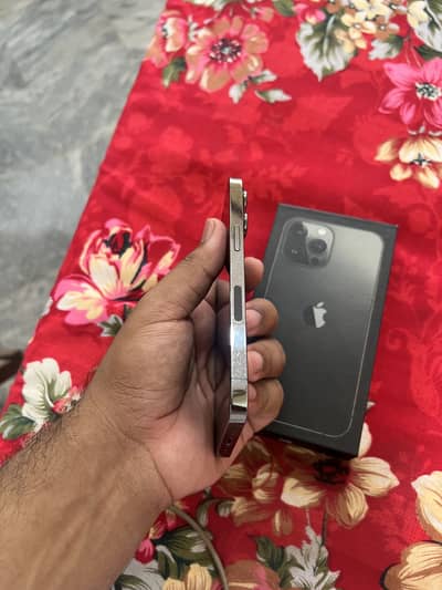 Apple iPhone 13 Pro