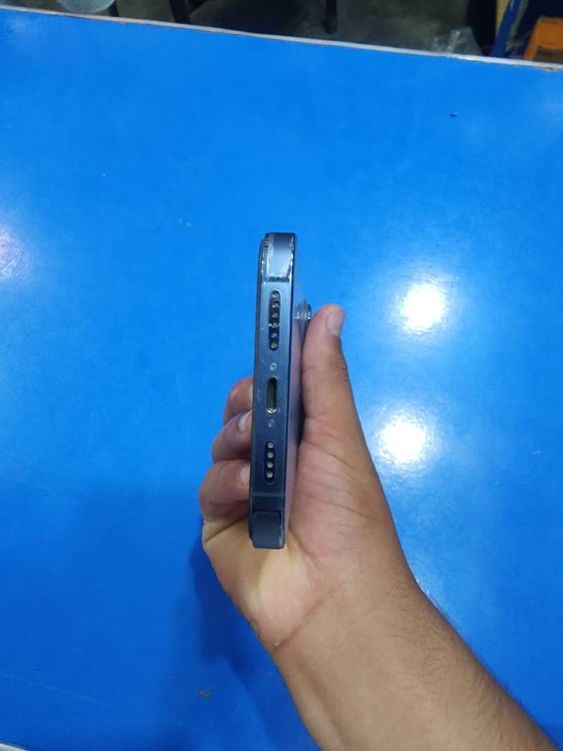 Apple iPhone 13 Pro Max 3