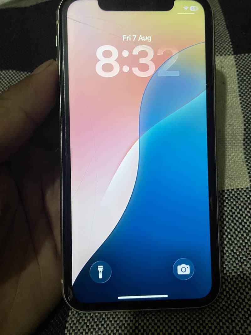 Apple iPhone 11 3