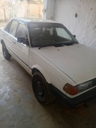 Nissan Sunny 1990