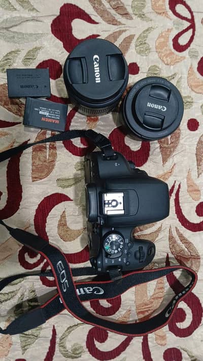 Canon 800D with 50mm & Kit lens