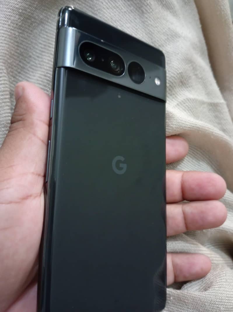 Google Pixel 7 Pro 6