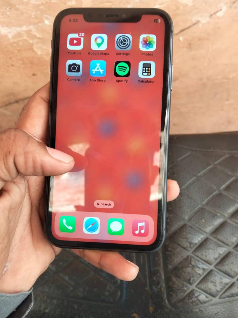 Apple iPhone 11 3