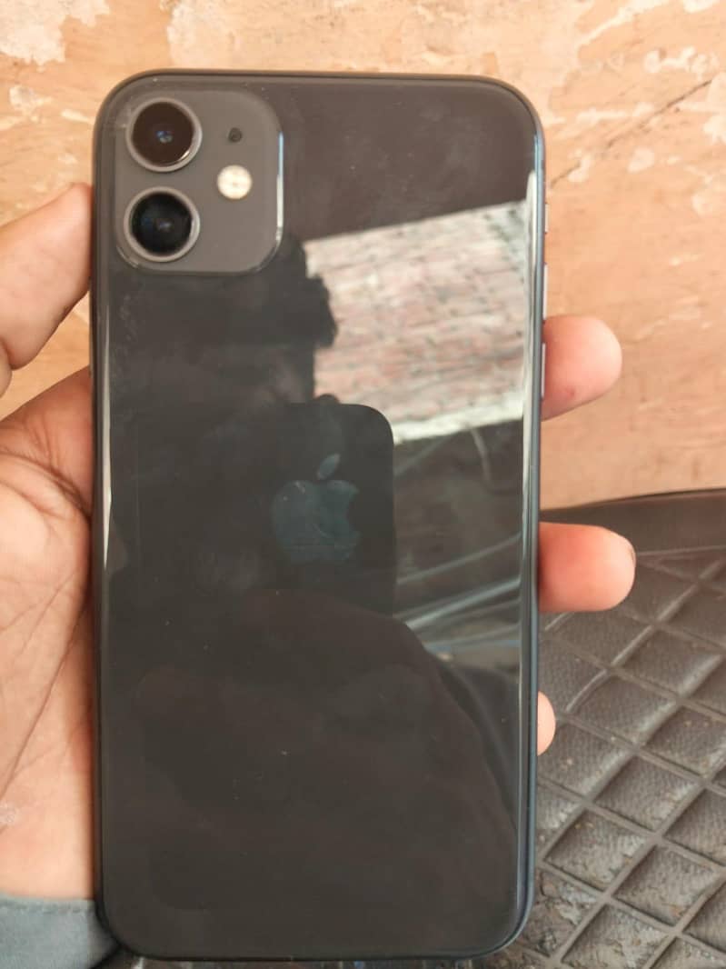 Apple iPhone 11 7