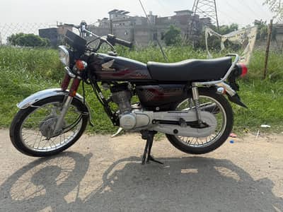 Honda CG 125 | MODEL 2024 | 03004704249 | SCRATCHLESS CONDITION 10/10