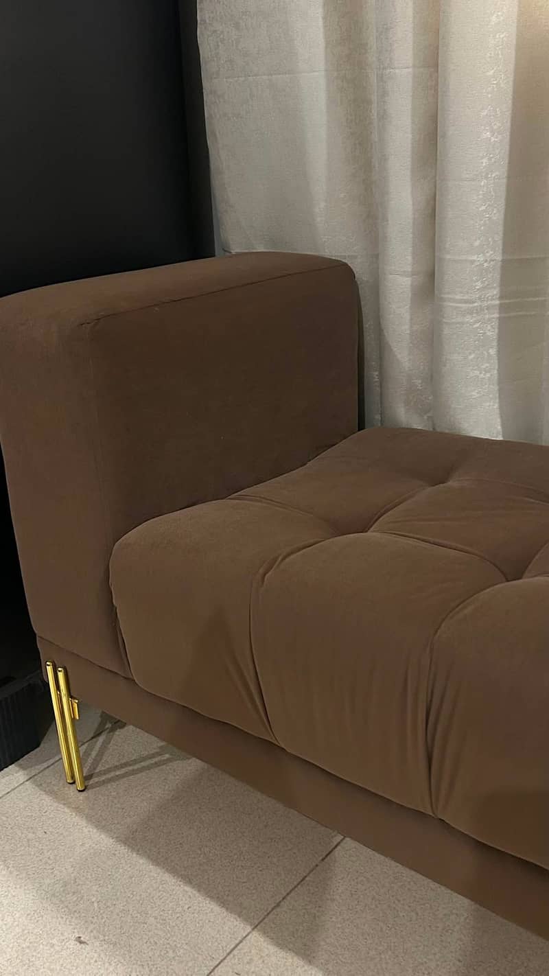 Sofa couch 0