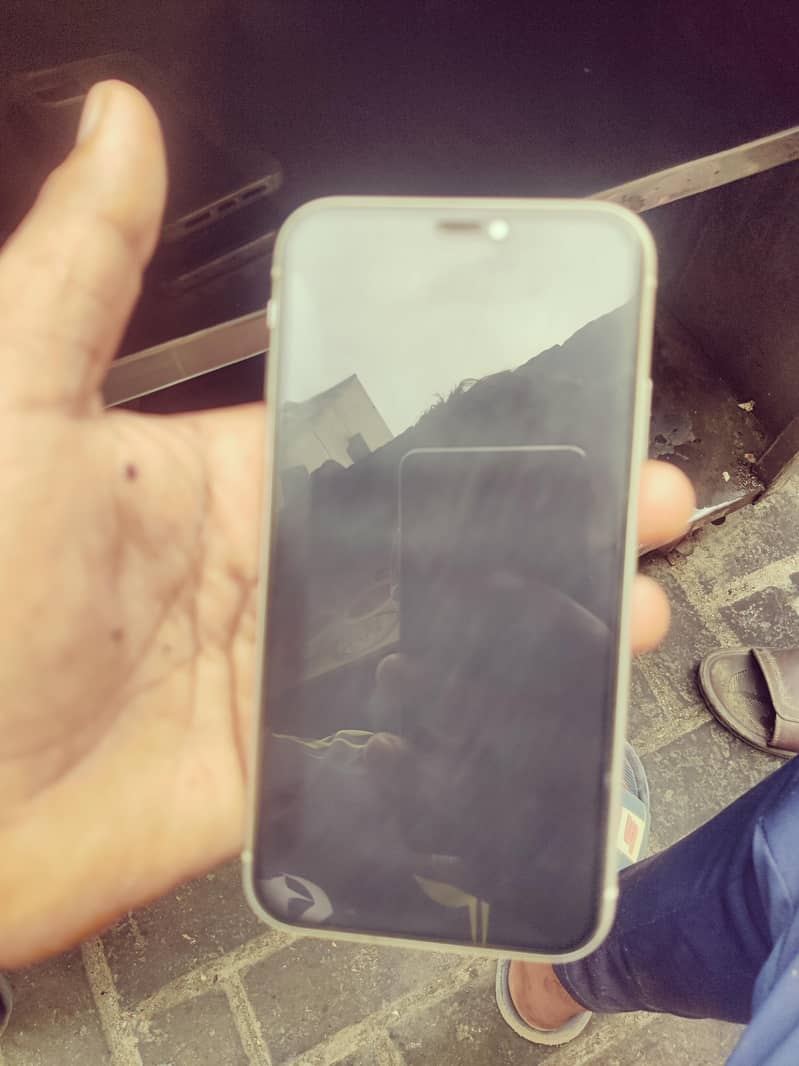Apple iPhone 11 2