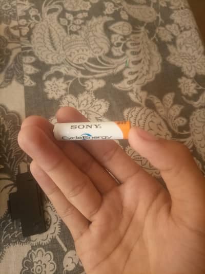 Sony original4300mah cell and rechargeableadapter what'sapp03344675751