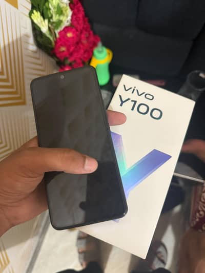 Vivo Y100