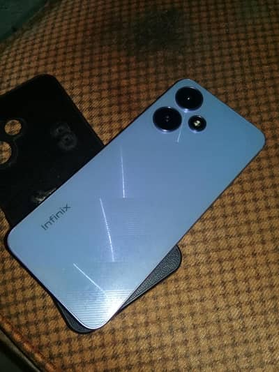 Infinix Hot 30 Play