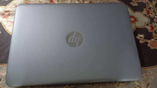 HP EliteBook 820 G3