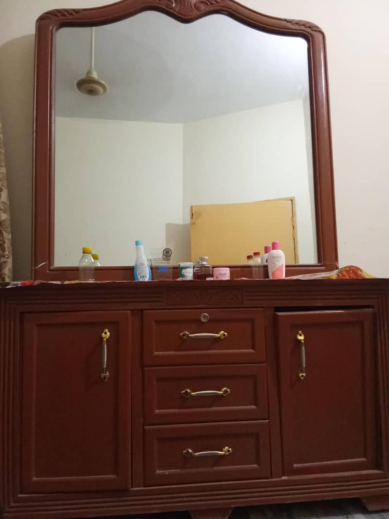 Dressing table 2
