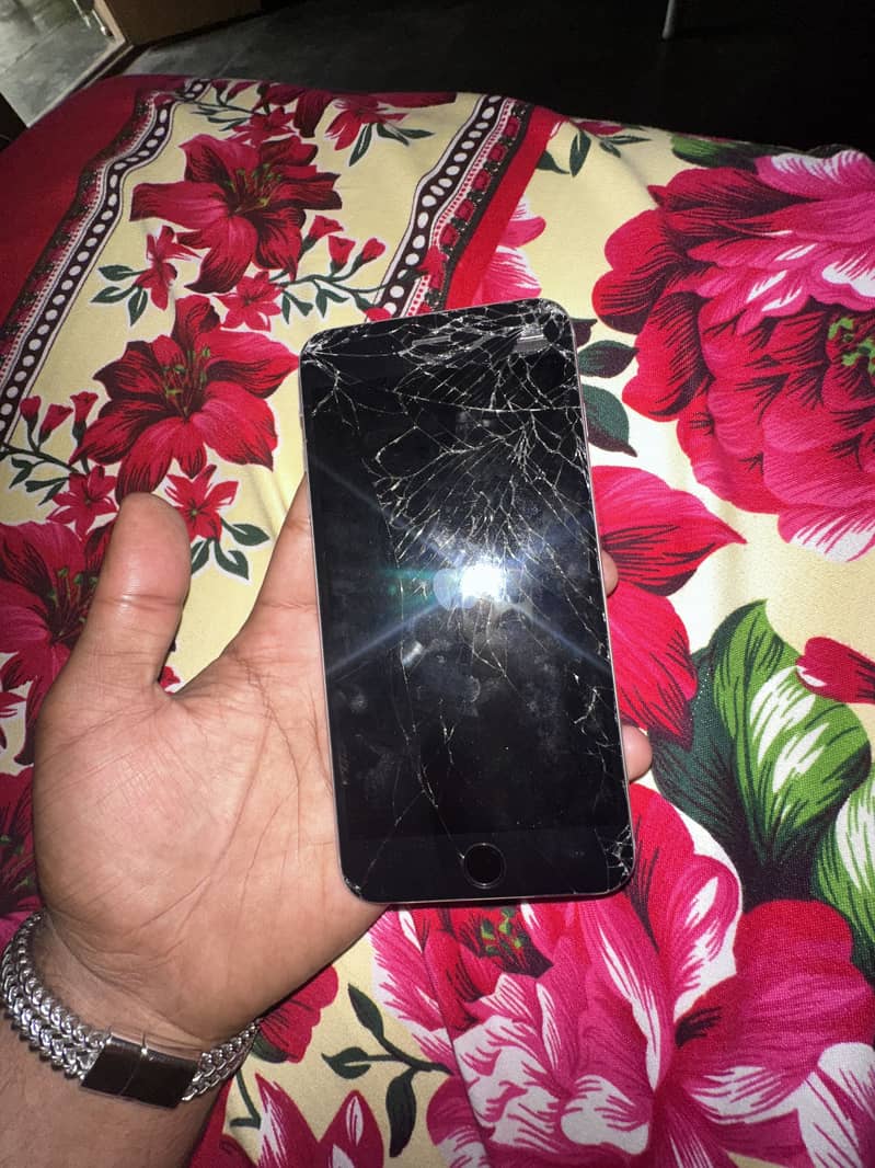 Iphone 6 plus 1