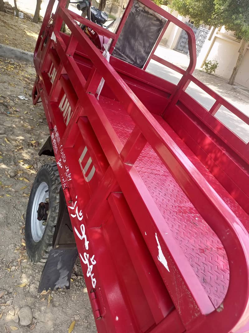 loader rickshaw 3