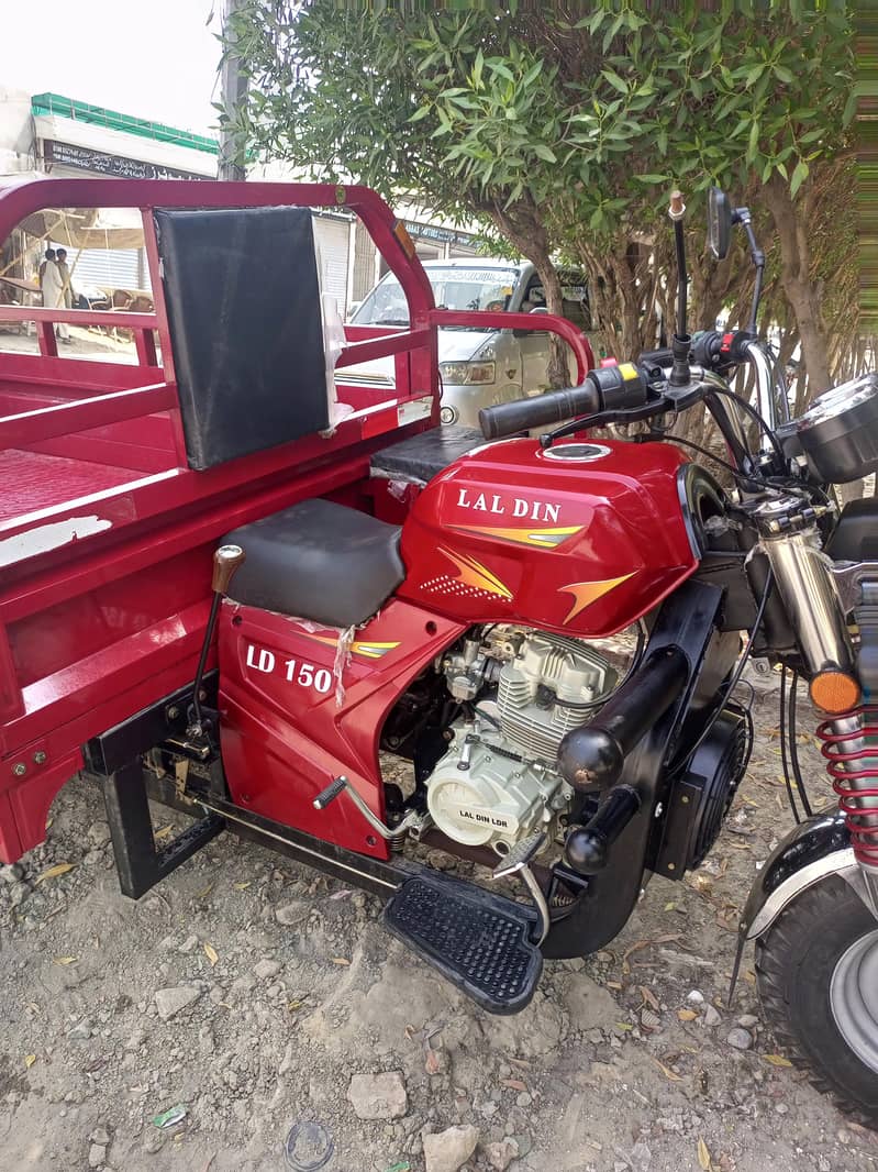 loader rickshaw 7
