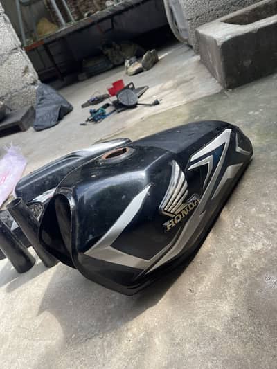 Honda 125 tanki tape