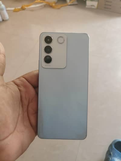Vivo 27e full box 9/10 condition