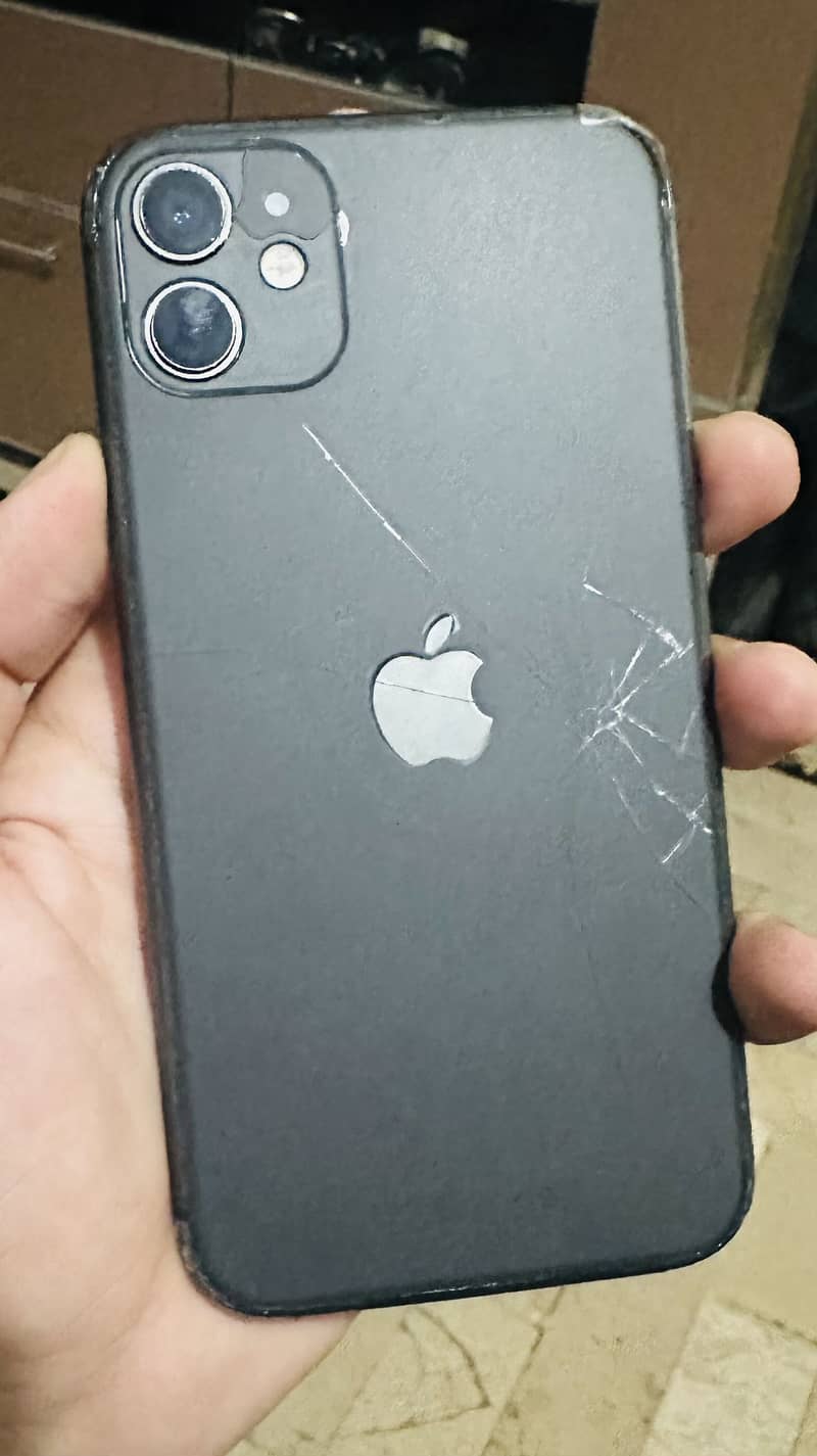 Apple iPhone 11 4