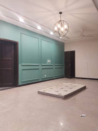 F 11/1 500 sy full house for rent