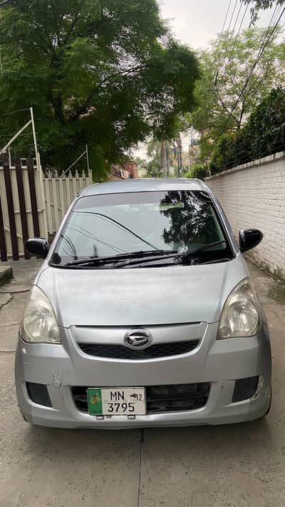 Daihatsu Mira 2012