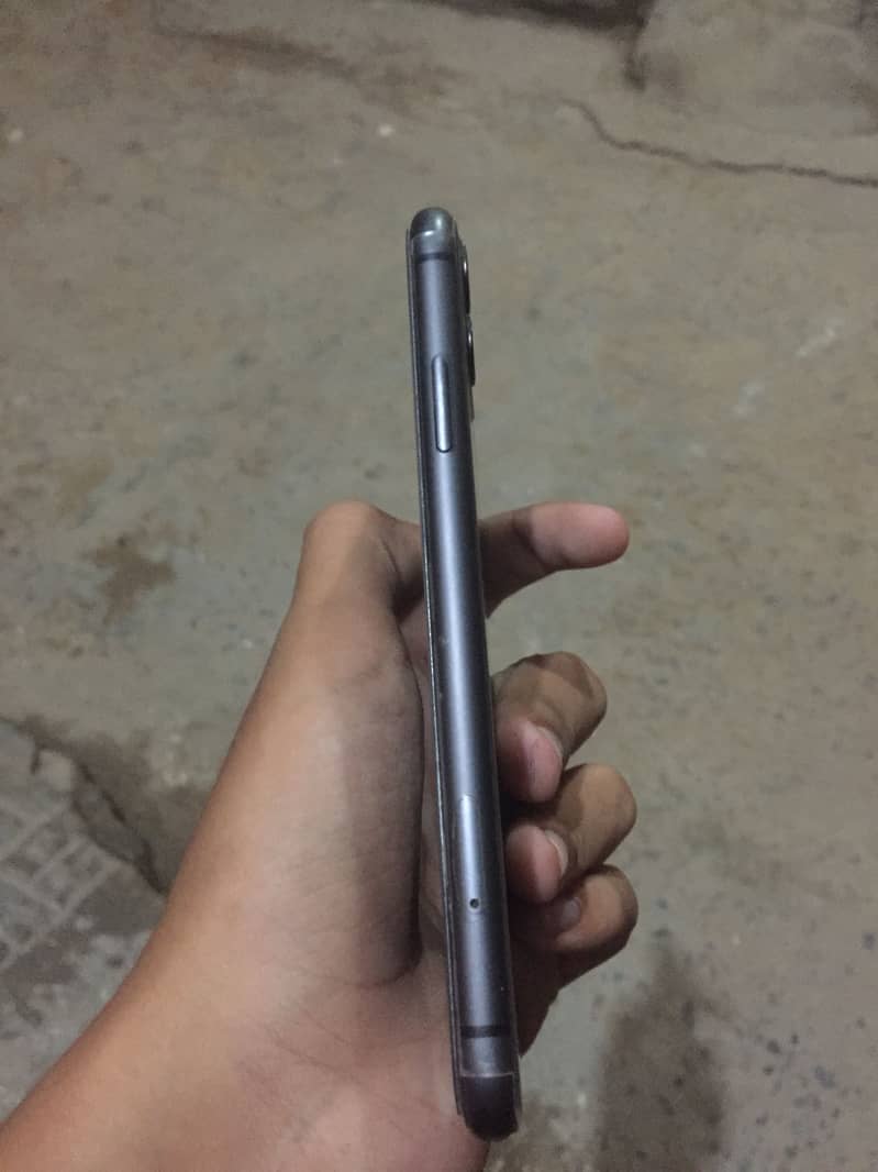 Apple iPhone 11 1