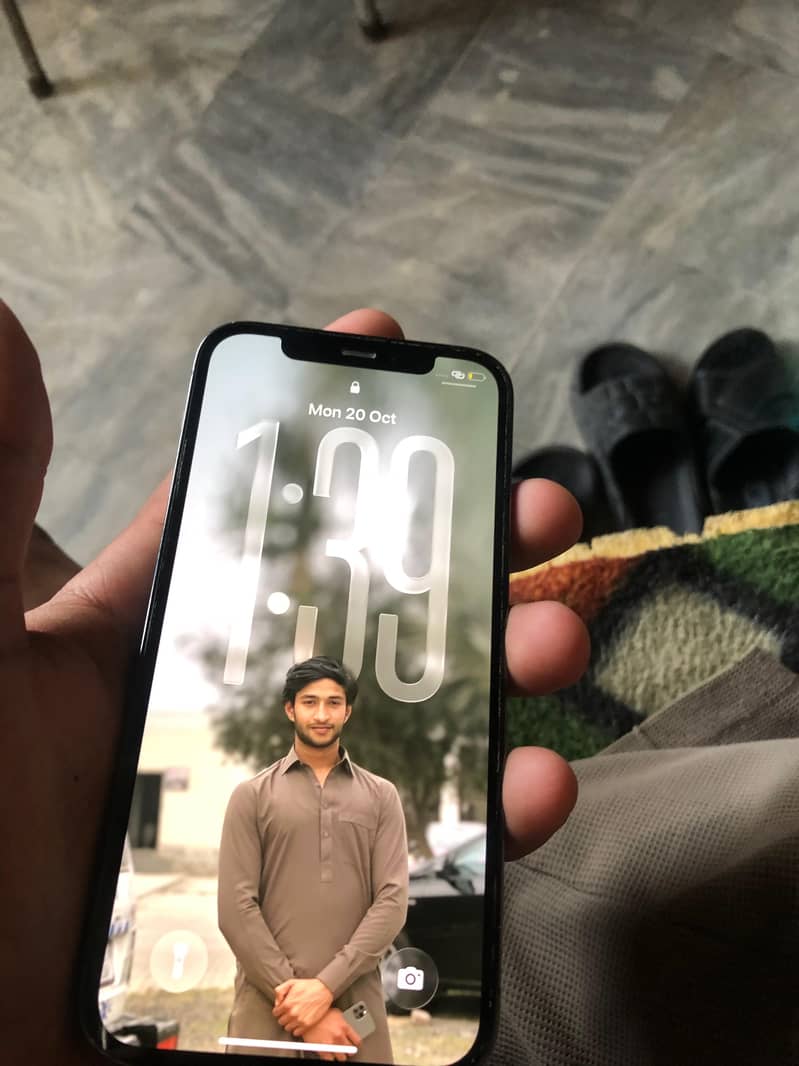 Apple iPhone 12 Pro 1