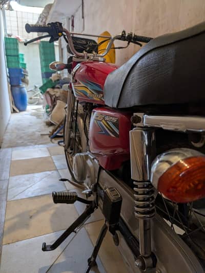 Honda CG 125 model 2018 for urgent sale