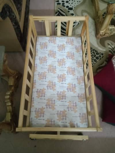 baby cot , brand new, never used for once, gift able item