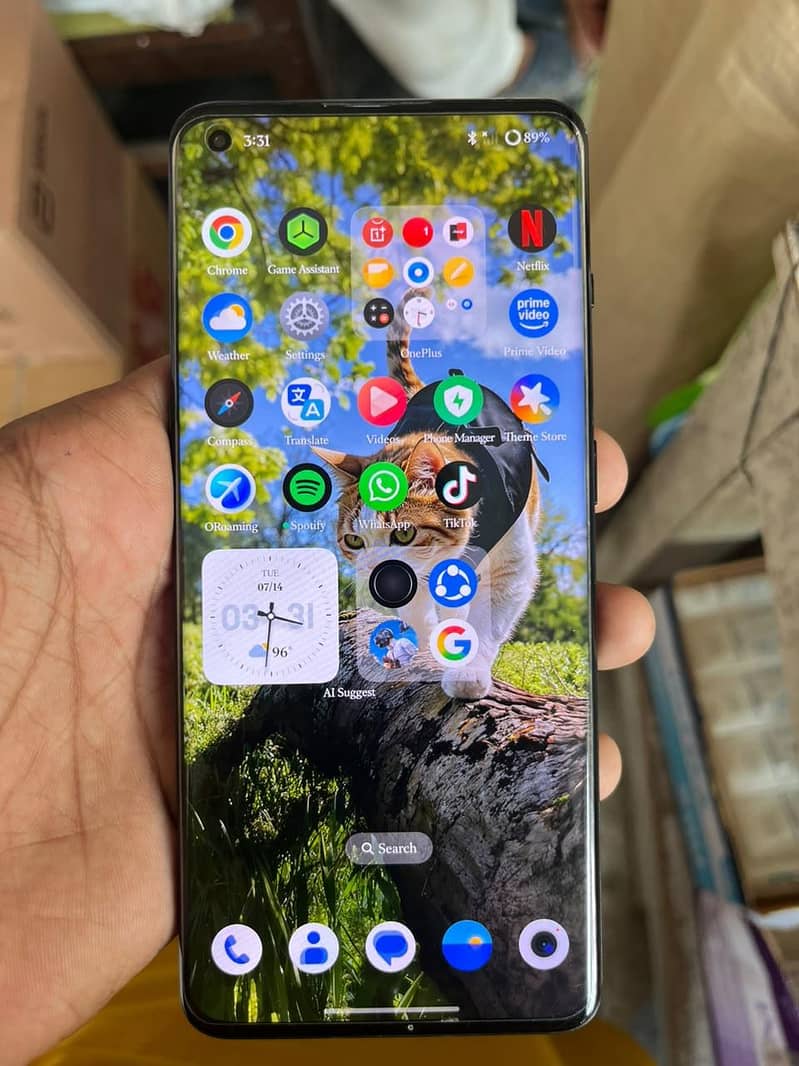 One Plus 10 Pro 4