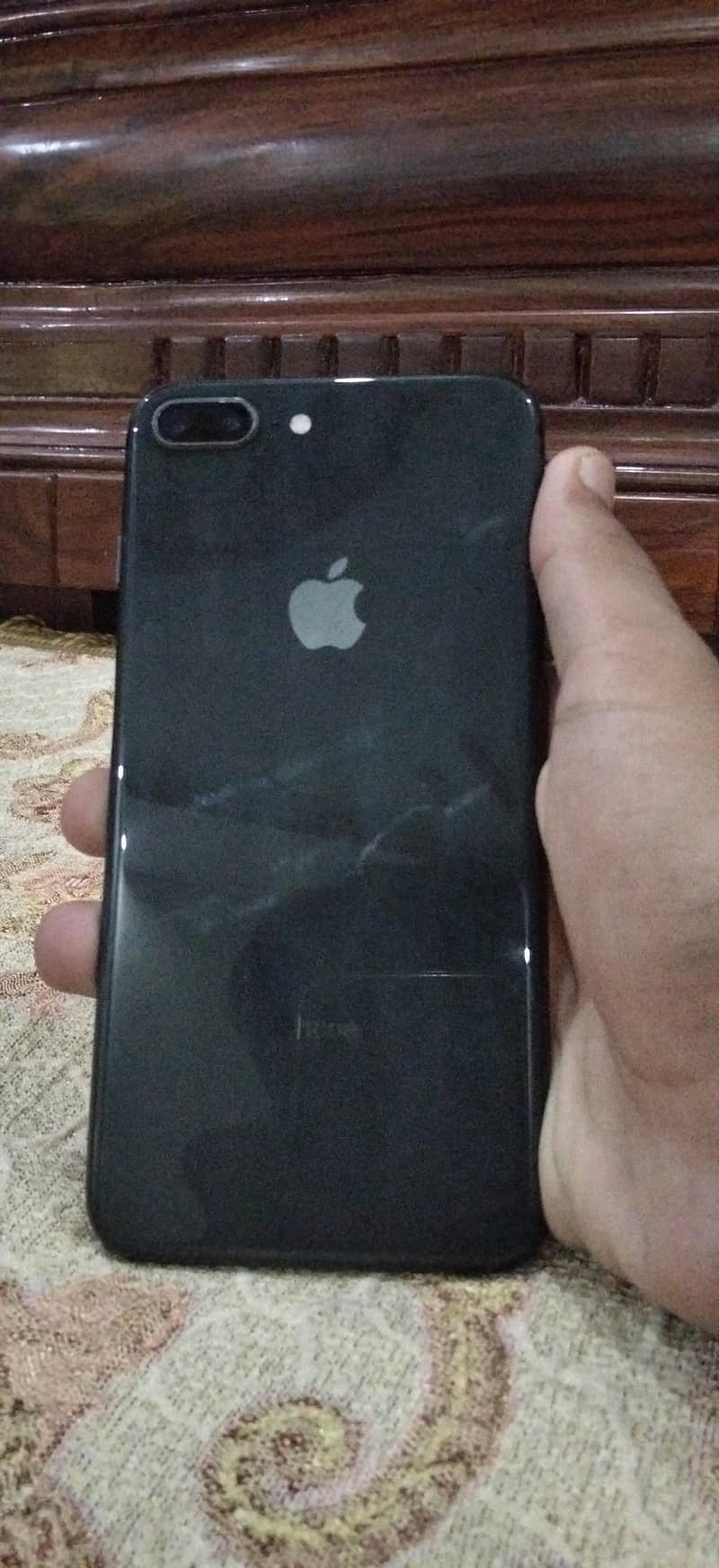 Apple iPhone 8 plus 2