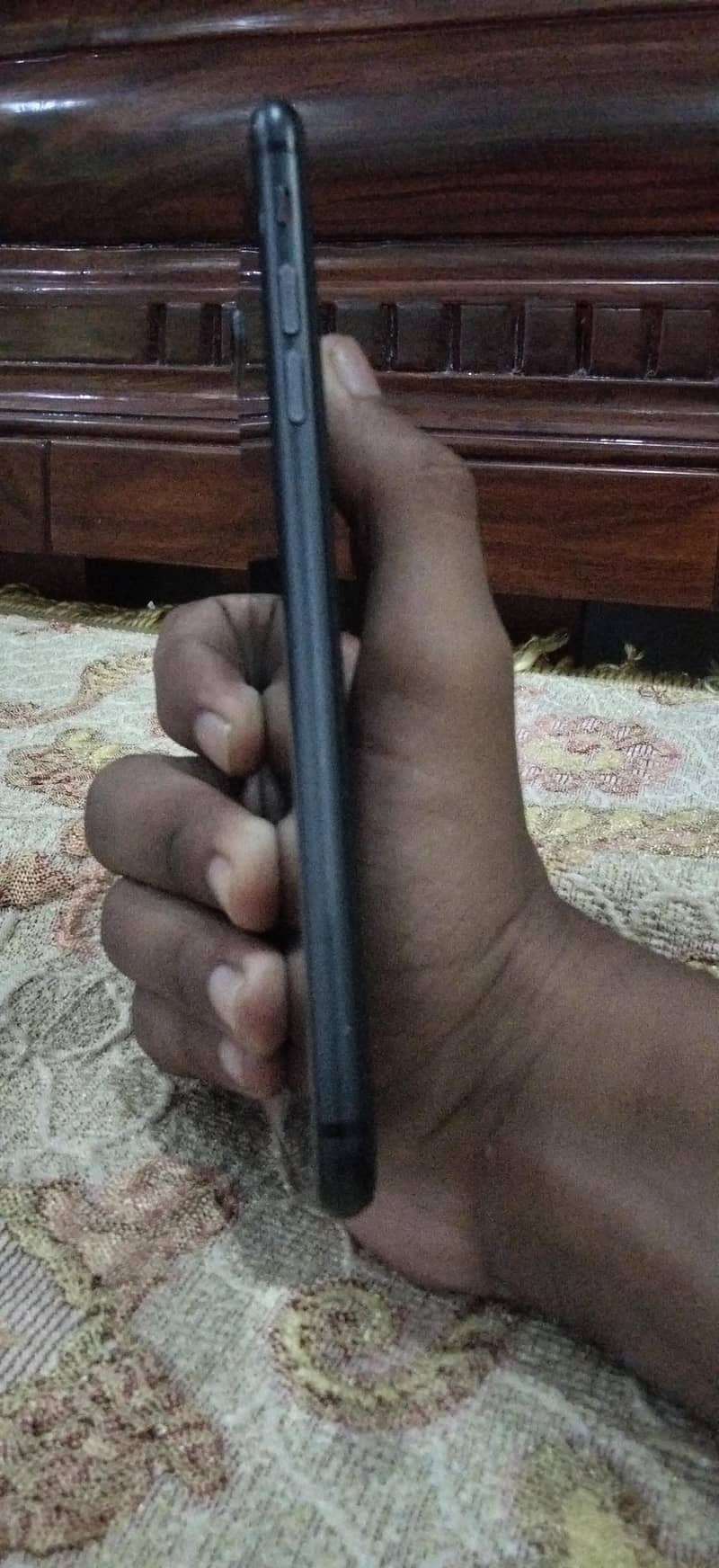 Apple iPhone 8 plus 3