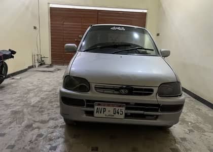 Daihatsu Cuore 2011