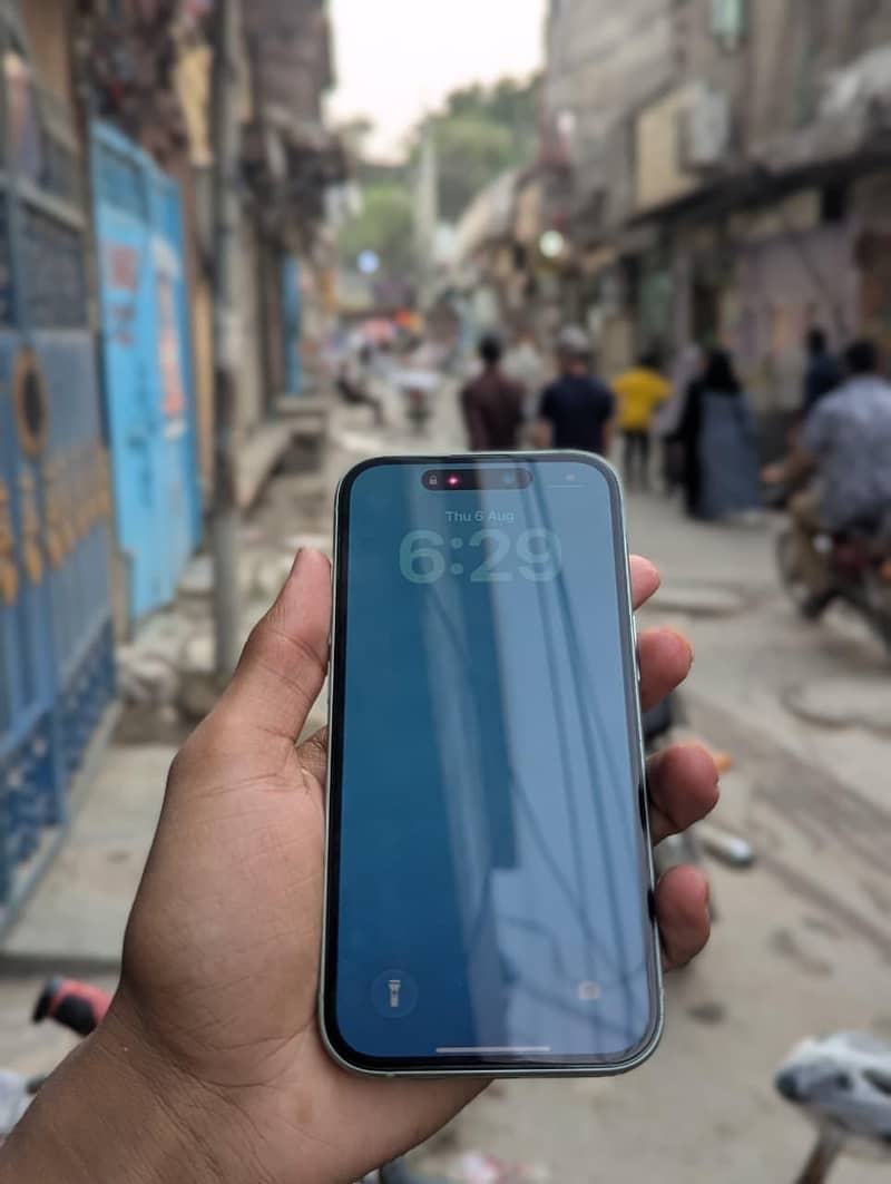 Apple iPhone 15 1