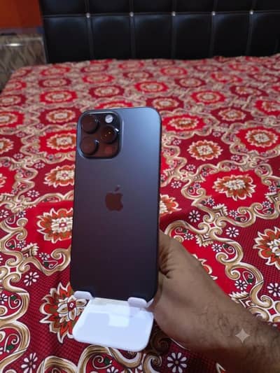 iPhone 16 Pro Max black JV