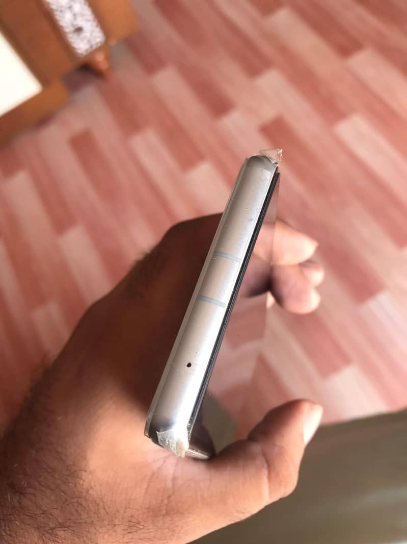Google Pixel 7a 5