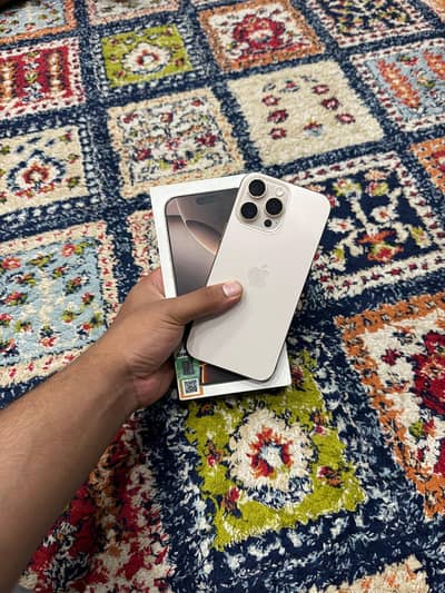 Apple iPhone 16 Pro Max