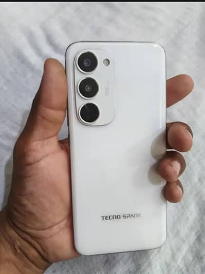 Tecno spark 40 pro plus 8=256 change possibly