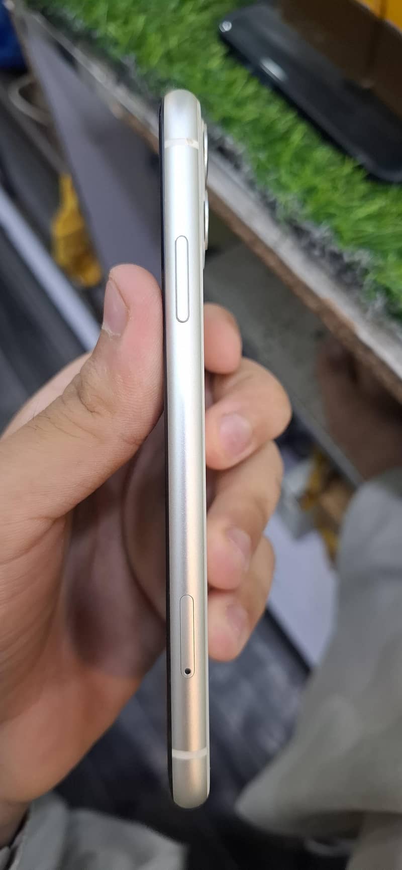 Apple iPhone 11 1