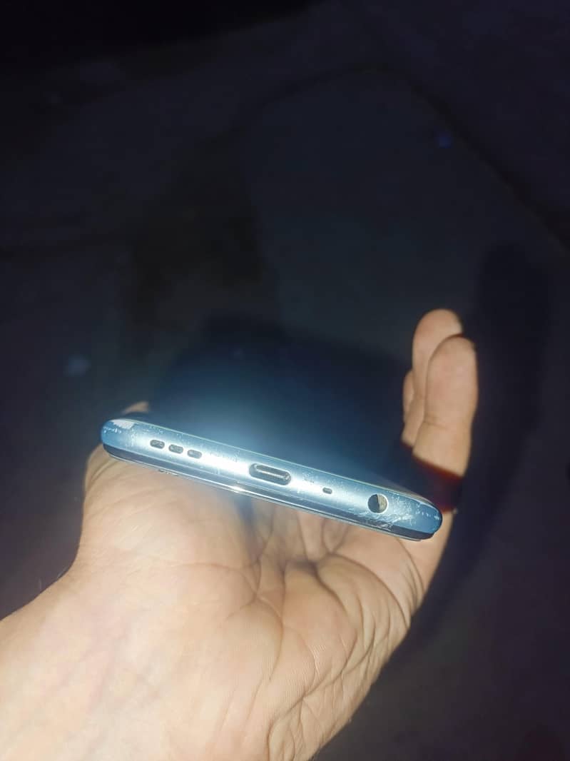 OPPO A76 3