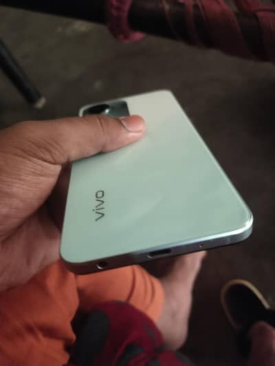 Vivo Y18