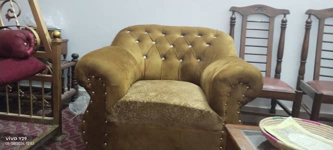 3+1+1 sofa almost new