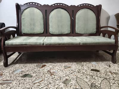 Sofa Set for sell (3+1+1)