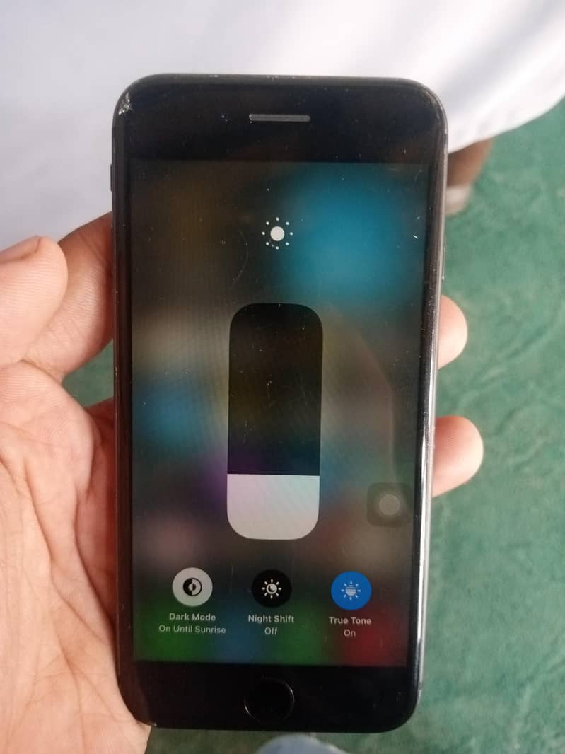 iPhone 8 1