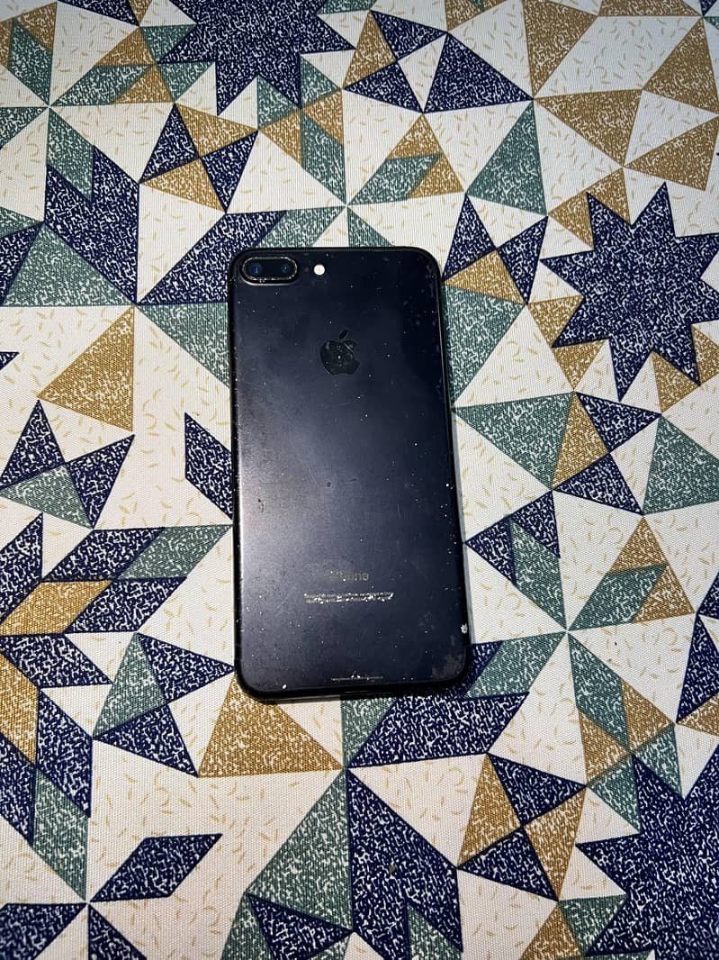 Apple iPhone 7 Plus 0