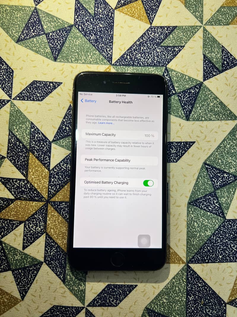 Apple iPhone 7 Plus 1