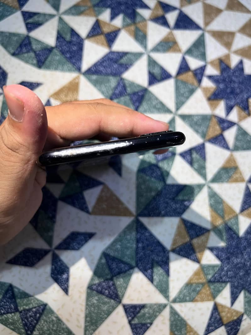 Apple iPhone 7 Plus 5